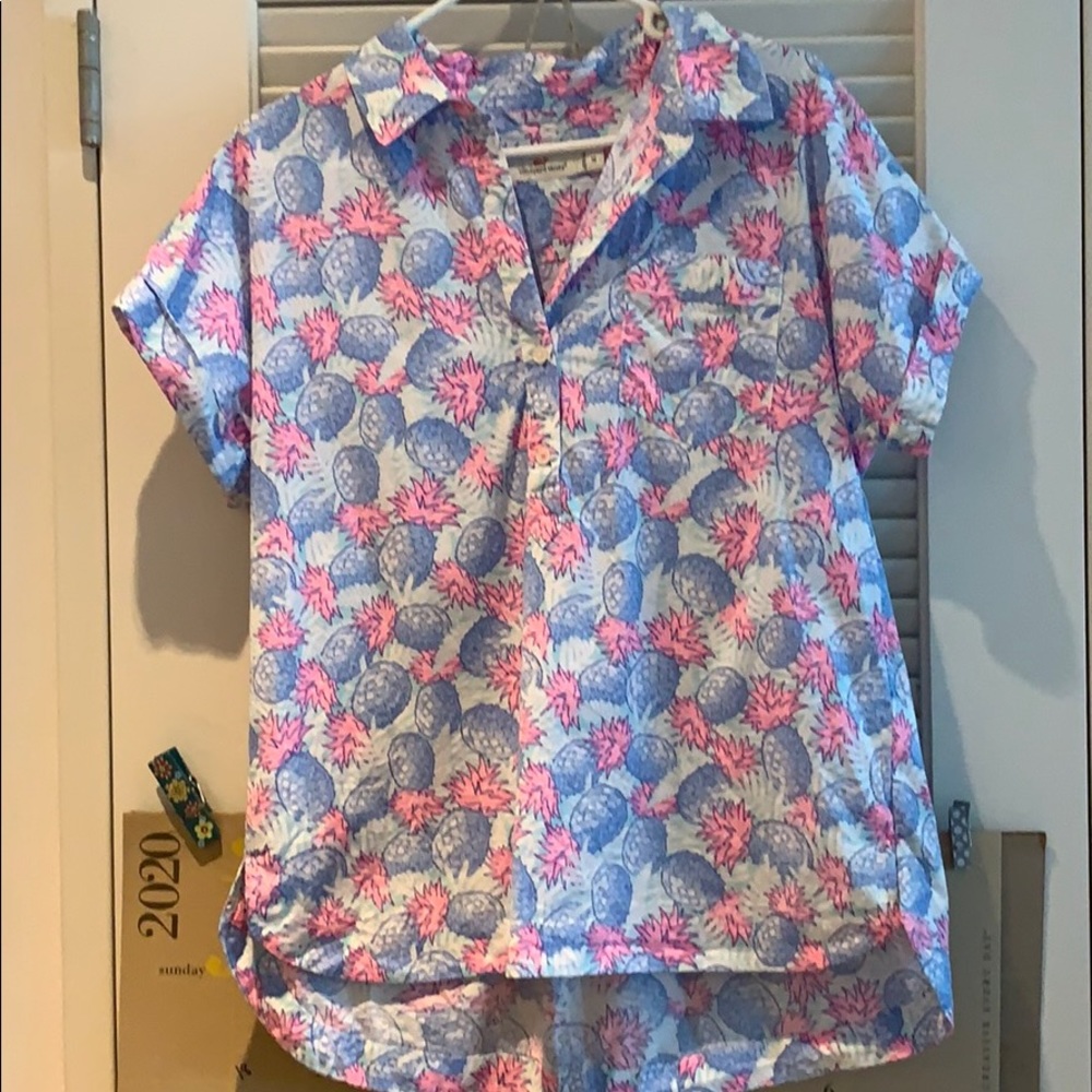 Vineyard vines pineapple